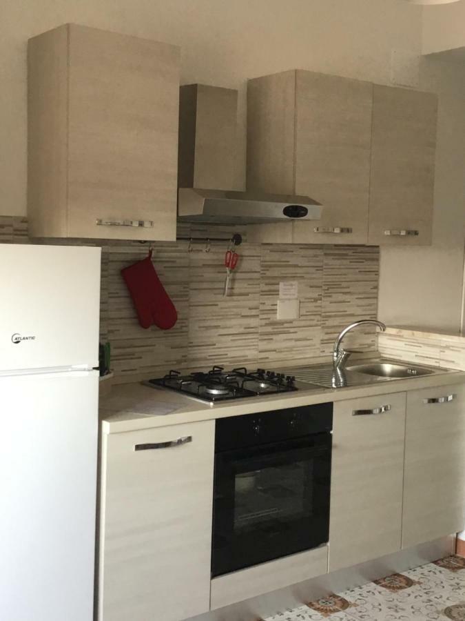 Beach House Apartment Passoscuro Bagian luar foto
